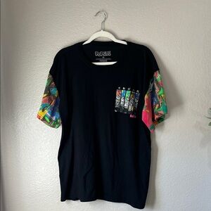 womens black t-shirt Popeye graphic pocket  multicolored patterned sleeves Sz XL